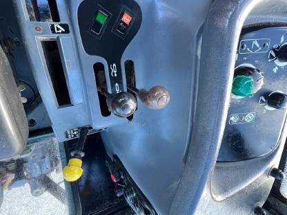 Bild 8:New Holland TS 115