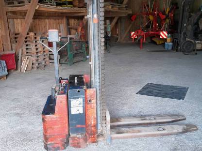 Hochhubwagen, Ameise