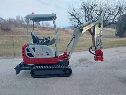 Takeuchi Tb216