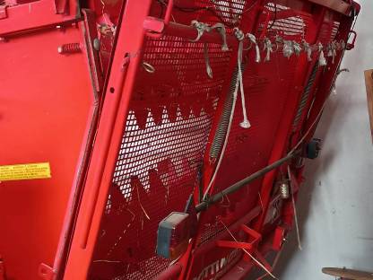 Bild 5:Ladewagen Pöttinger Ernte Profi 2