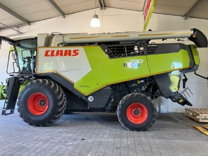 Bild 2:Mähdrescher Claas Trion 730 + Claas Convio Flex 770