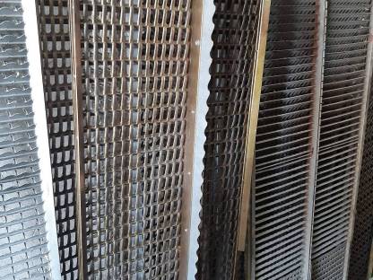 Bild 4:Siebe für Claas Lexion, Mega, Dominator und Dominator Teile