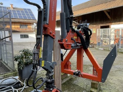 Bild 2:Rückekran Auer