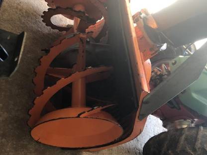 Bild 2:Zaugg Schneefräse