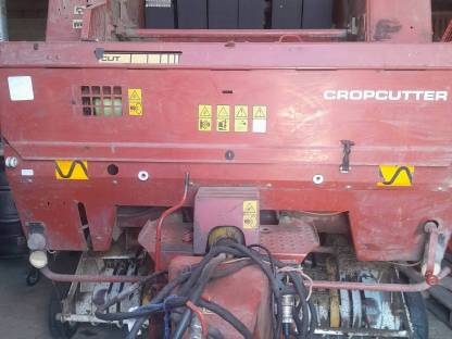 Verkaufe Rundballenpresse New Holland 5980