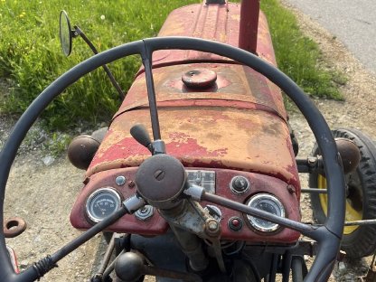 Bild 9:Steyr T84a Hackfruchttraktor