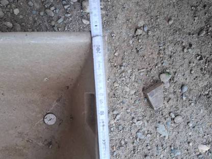 Bild 3:Futtertröge für Abferkelbuchten