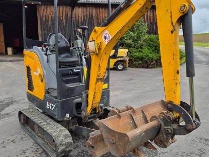 Bild 3:Minibagger Bobcat E17