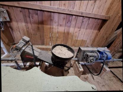 Bild 3:Schauer Einstreuanlage Futteranlage Dryfeed 60