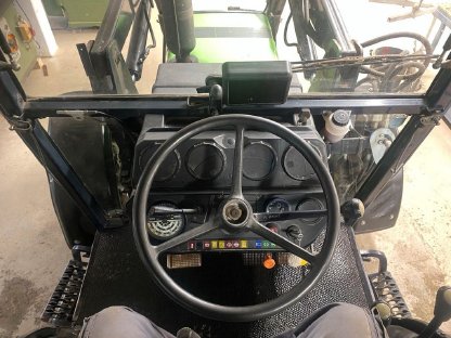 Bild 4:Deutz DX 3.50 mit Frontlader