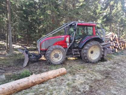 Valtra T151