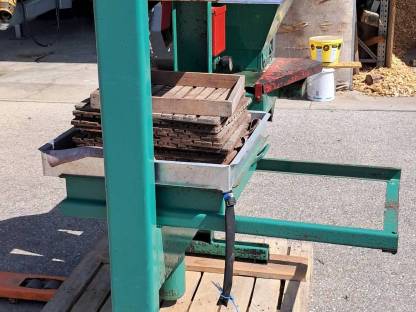 Bild 3:Voran Mostpresse