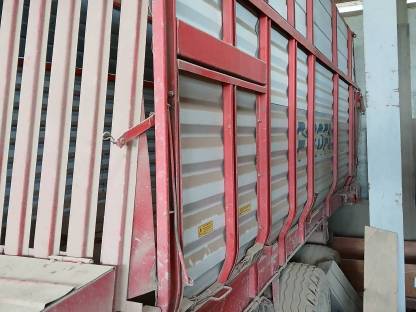 Bild 2:Ladewagen Pöttinger Siloprofi 2