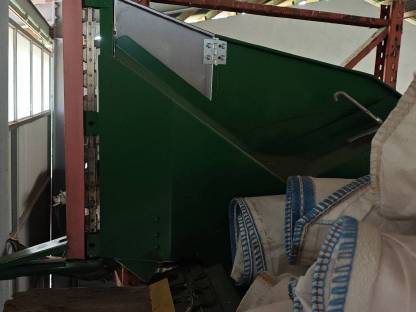 Bild 2:Rapsschneidwerk