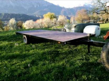 Bild 3:Plattformanhänger