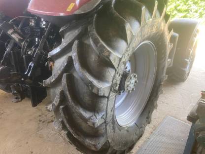 Bild 4:Kompletträder für Case Puma