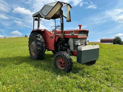 Traktor Massey Ferguson MF 188