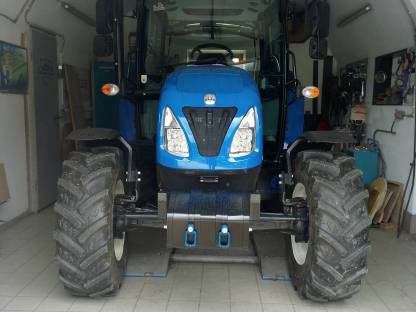 New Holland T4