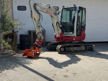 Bild 6:Fällgreifer, Baumschere, Zwicker