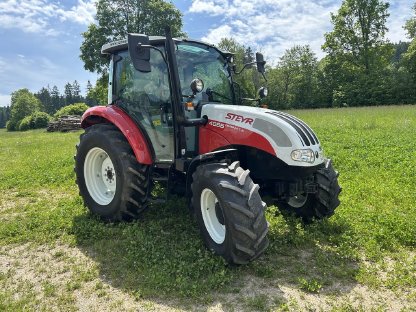 Bild 2:Traktor Steyr 4065 Kompakt S