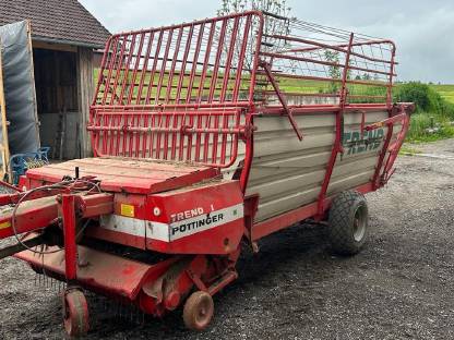 Ladewagen Pöttinger Trend 1