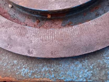 Bild 4:Maschinen Klemm Teller mit Gradeinteilung