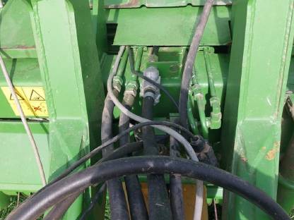 Bild 2:Ladewagen SLT 2104