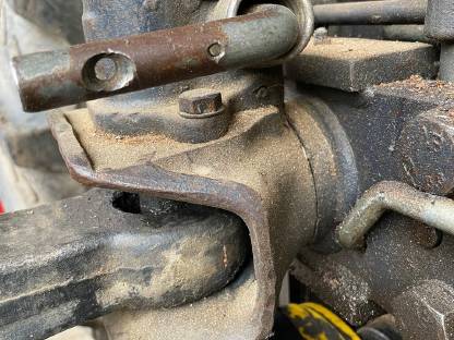 Bild 3:Deutz DX 4.51 AgroXtra Cramer Scharmüller Rasterschiene