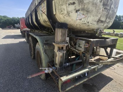 Bild 3:Feuerwehrauto, Rosenbauer, Löschzug (Steyr 790 Allrad)