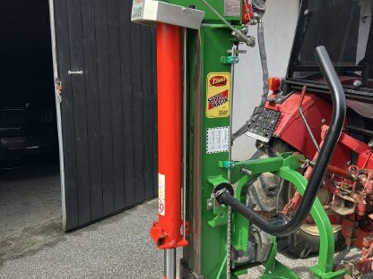 Bild 4:Holzspalter Thor System Leader Automatic Power Speed