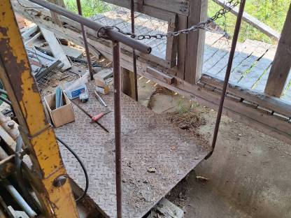 Bild 3:Heckstapler inkl. Arbeitsbühne, Traktorstapler