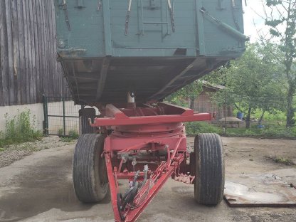 Bild 2:2-Achs 3-Seiten Kipper mit Plane