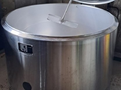 Bild 3:Milch tank