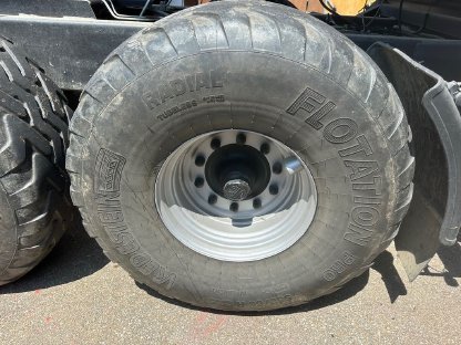 Kompletträder Vredestein 560/60 R 22,5 161 D