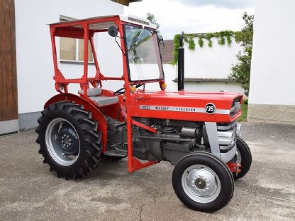 Massey Ferguson MF 135 Schmalspur/Weinberg