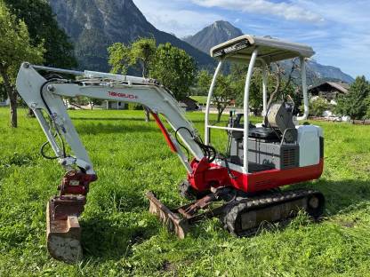 Takeuchi TB 016 Bagger mit Powertilt