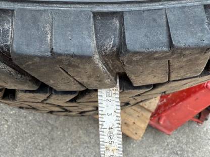 Bild 5:Semperit 295/80R22.5