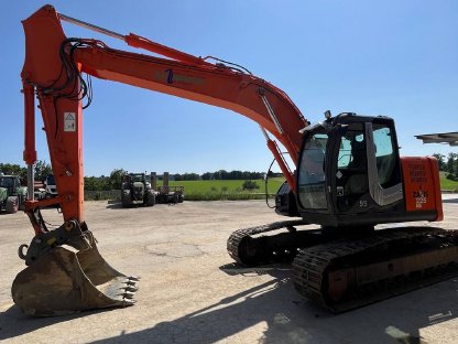 Bild 2:Hitachi ZX225 USLC-3 Kurzheckbagger