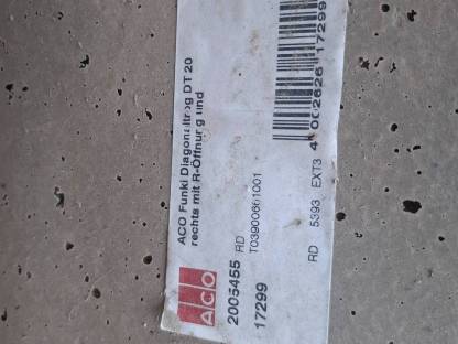 Bild 8:Futtertröge für Abferkelbuchten