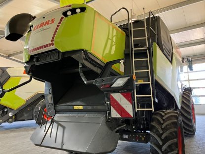 Bild 9:Mähdrescher Claas Trion 730 + Claas Convio Flex 770
