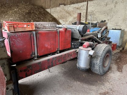Bild 4:Flüssigfütterung mit Weda Computer und Maismuser-Motor