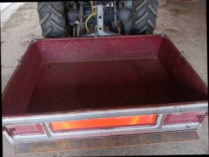 Bild 3:Kippmulde / Heckschaufel hydr.