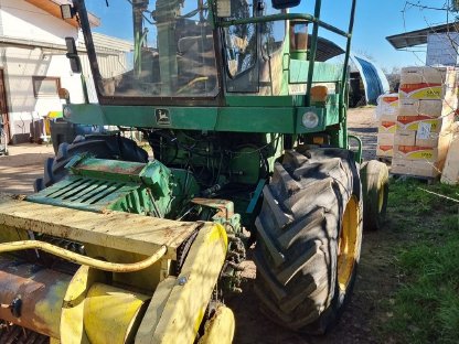 Feldhäcksler John Deere 5460