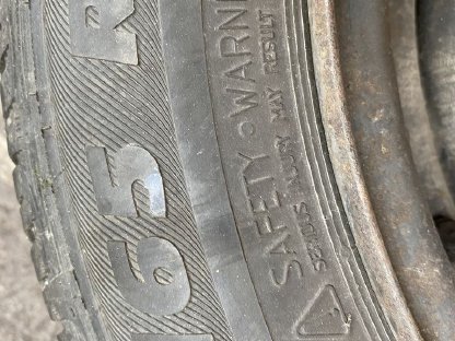 Bild 8:Reifen 165 65 R14