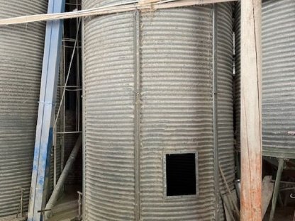 Bild 2:Silo