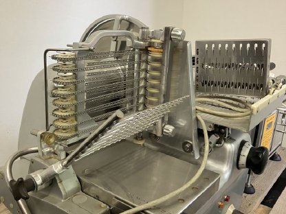 Bild 2:Wurstschneidmaschine