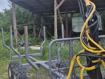 Holzrückewagen für Kleintraktoren zu verkaufen