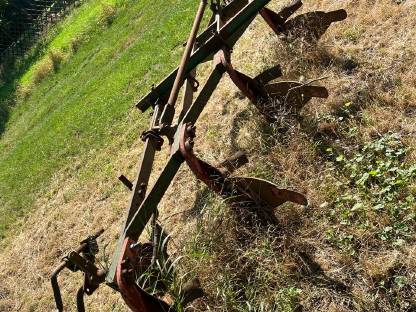 Bild 2:Heger Beetpflug 4 Scharen