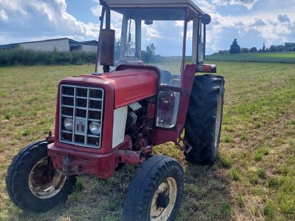 Bild 2:McCormick IHC 574