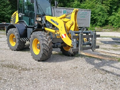 Bild 2:Komatsu WA100M8